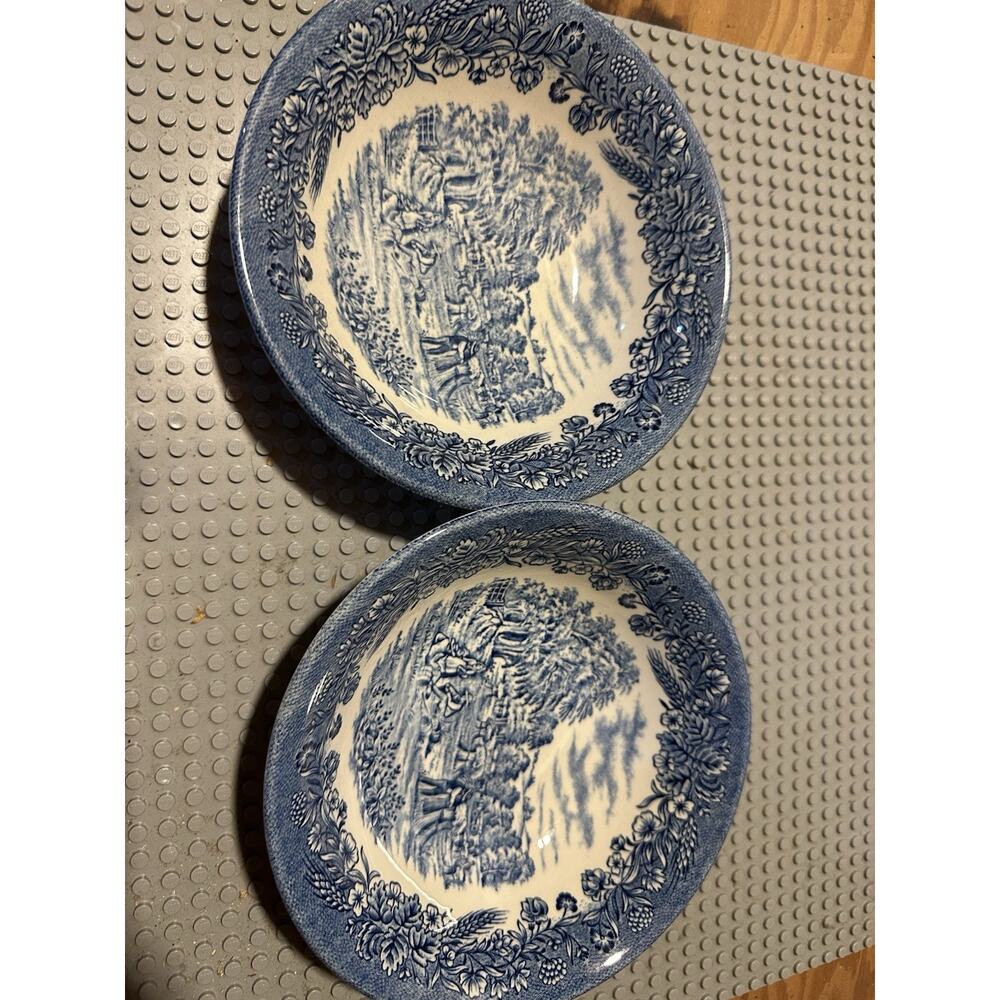 Churchill England Set Of 2 Bowls